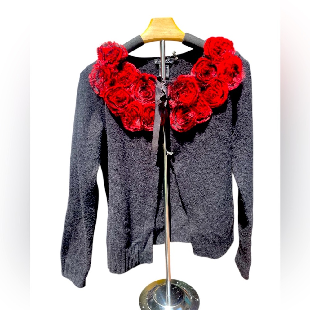 EUC Gaby & Eden Women’s Med Black Cardigan Sweater w/ Red Floral Faux Fur Collar - Picture 1 of 10